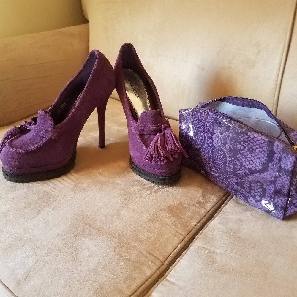 NWOT Bebe high heels